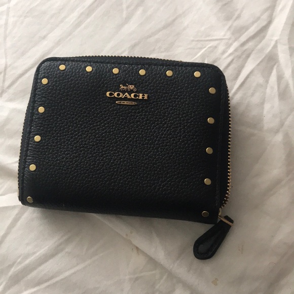 Coach wallet - Picture 1 of 5